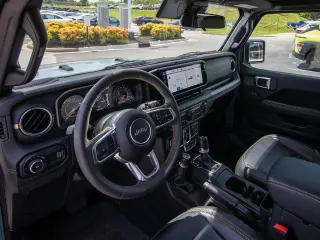 Jeep Wrangler 2024 4x4 Sahara 4dr SUV