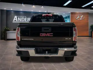 GMC Canyon 2015 4x2 Base 4dr Crew Cab 5 ft. SB