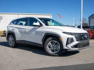 Hyundai TUCSON 2026 SE 4dr SUV