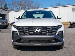 Hyundai TUCSON 2026 SE 4dr SUV