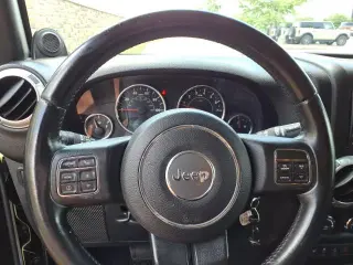 Jeep Wrangler Unlimited 2013 4x4 Rubicon 10th Anniversary 4dr SUV