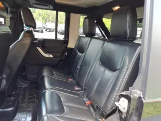 Jeep Wrangler Unlimited 2013 4x4 Rubicon 10th Anniversary 4dr SUV