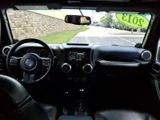 Jeep Wrangler Unlimited 2013 4x4 Rubicon 10th Anniversary 4dr SUV