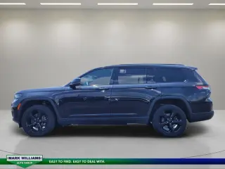 Jeep Grand Cherokee L 2023 4x4 Altitude 4dr SUV