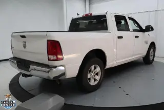 Ram 1500 Classic 2023 4x2 SLT 4dr Crew Cab 5.5 ft. SB Pickup