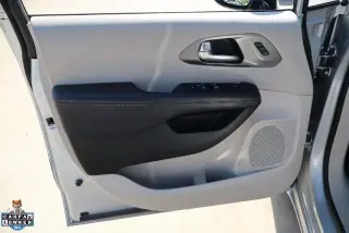 Chrysler Pacifica 2024 Touring L 4dr Mini-Van