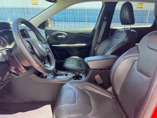 Jeep Cherokee 2019 4x4 Trailhawk 4dr SUV