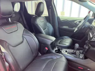 Jeep Cherokee 2019 4x4 Trailhawk 4dr SUV