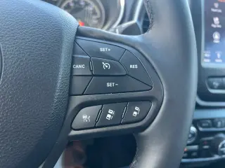 Jeep Cherokee 2019 4x4 Trailhawk 4dr SUV