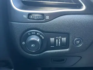 Jeep Cherokee 2019 4x4 Trailhawk 4dr SUV