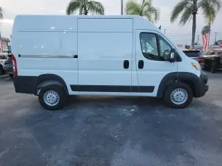 Ram ProMaster 2025 Tradesman 1500 136 WB 3dr High Roof Cargo Van w/o Passenger Seat