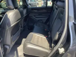Jeep Grand Cherokee 2024 4x4 Laredo 4dr SUV