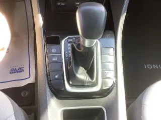 Hyundai IONIQ Hybrid 2022 SE 4dr Hatchback