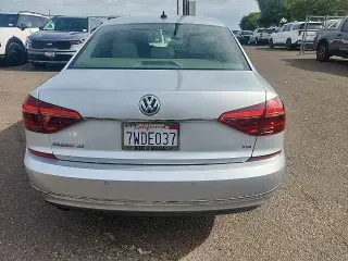 Volkswagen Passat 2017 1.8T SE 4dr Sedan w/Technology