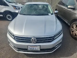 Volkswagen Passat 2017 1.8T SE 4dr Sedan w/Technology