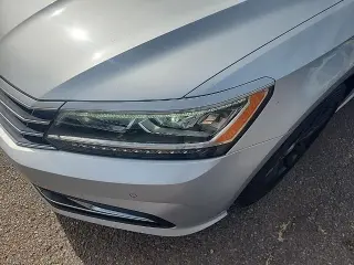 Volkswagen Passat 2017 1.8T SE 4dr Sedan w/Technology