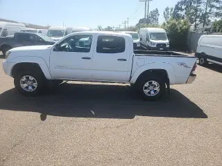 Toyota Tacoma 2009 4x2 PreRunner V6 4dr Double Cab 5.0 ft. SB 5A