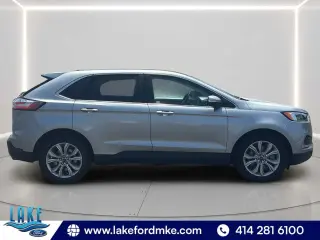 Ford Edge 2022 AWD Titanium 4dr Crossover