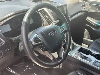 Ford Edge 2022 AWD Titanium 4dr Crossover