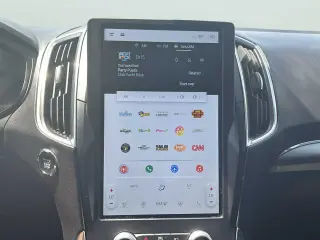 Ford Edge 2022 AWD Titanium 4dr Crossover