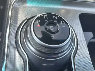 Ford Edge 2022 AWD Titanium 4dr Crossover