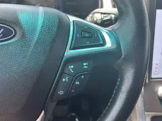 Ford Edge 2022 AWD Titanium 4dr Crossover