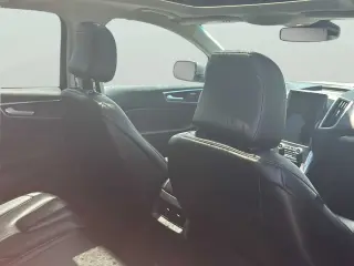 Ford Edge 2022 AWD Titanium 4dr Crossover