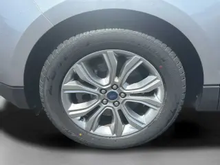 Ford Edge 2022 AWD Titanium 4dr Crossover