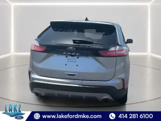Ford Edge 2022 AWD Titanium 4dr Crossover