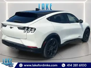 Ford Mustang Mach-E 2023 AWD Premium 4dr SUV