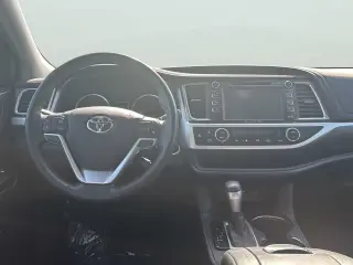 Toyota Highlander 2019 AWD SE 4dr SUV