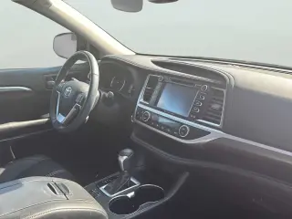 Toyota Highlander 2019 AWD SE 4dr SUV