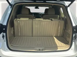 Toyota Highlander 2019 AWD SE 4dr SUV