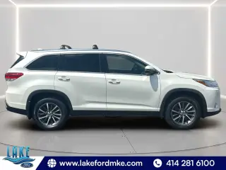 Toyota Highlander 2019 AWD SE 4dr SUV