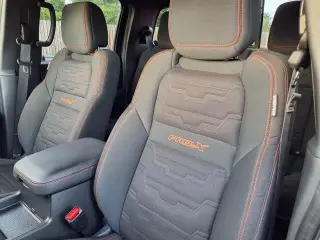 Nissan Frontier 2024 4x2 SV 4dr Crew Cab 5 ft. SB