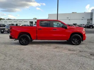 Chevrolet Silverado 1500 2024 4x2 Custom 4dr Crew Cab 5.8 ft. SB