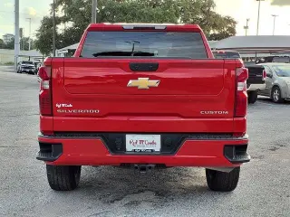 Chevrolet Silverado 1500 2024 4x2 Custom 4dr Crew Cab 5.8 ft. SB
