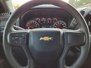 Chevrolet Silverado 1500 2024 4x2 Custom 4dr Crew Cab 5.8 ft. SB