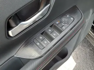 Nissan Kicks 2025 SR 4dr Crossover