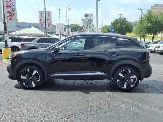 Nissan Kicks 2025 SR 4dr Crossover
