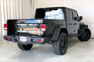 Jeep Gladiator 2024 4x4 High Tide 4dr Crew Cab 5.0 ft. SB