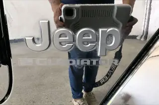 Jeep Gladiator 2024 4x4 High Tide 4dr Crew Cab 5.0 ft. SB