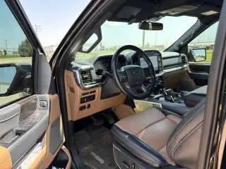 Ford F-150 2021 4x4 Lariat 4dr SuperCrew 6.5 ft. SB
