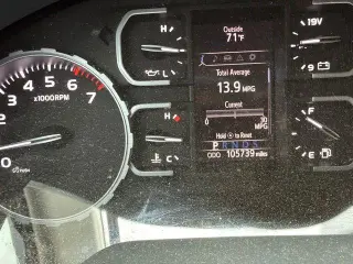 Toyota Tundra 2018 4x2 SR5 4dr Double Cab Pickup SB (4.6L V8)