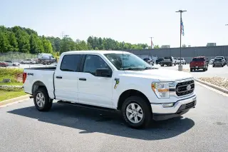 Ford F-150 2022 4x4 XL 4dr SuperCrew 5.5 ft. SB
