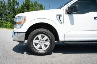 Ford F-150 2022 4x4 XL 4dr SuperCrew 5.5 ft. SB