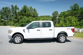 Ford F-150 2022 4x4 XL 4dr SuperCrew 5.5 ft. SB