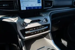 Ford Explorer 2023 XLT 4dr SUV