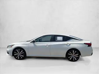 Nissan Altima 2020 2.5 SR 4dr Sedan
