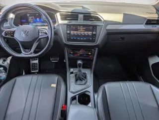 Volkswagen Tiguan 2022 SE R-Line Black 4dr SUV